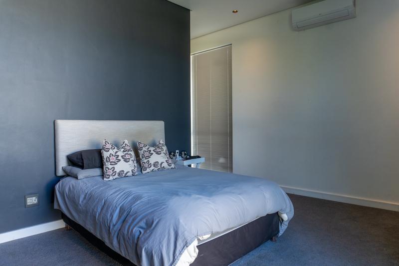 5 Bedroom Property for Sale in Val De Vie Estate Western Cape